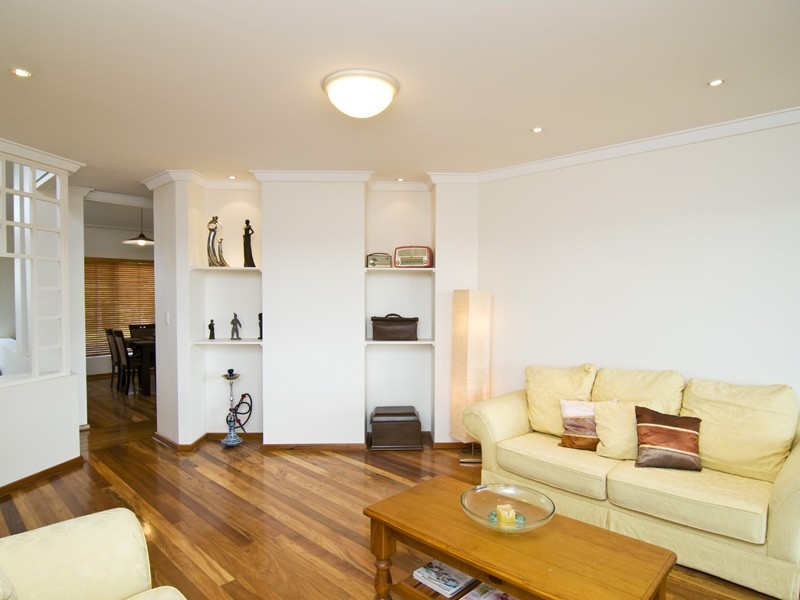 17 Riches Way, Bull Creek WA 6149