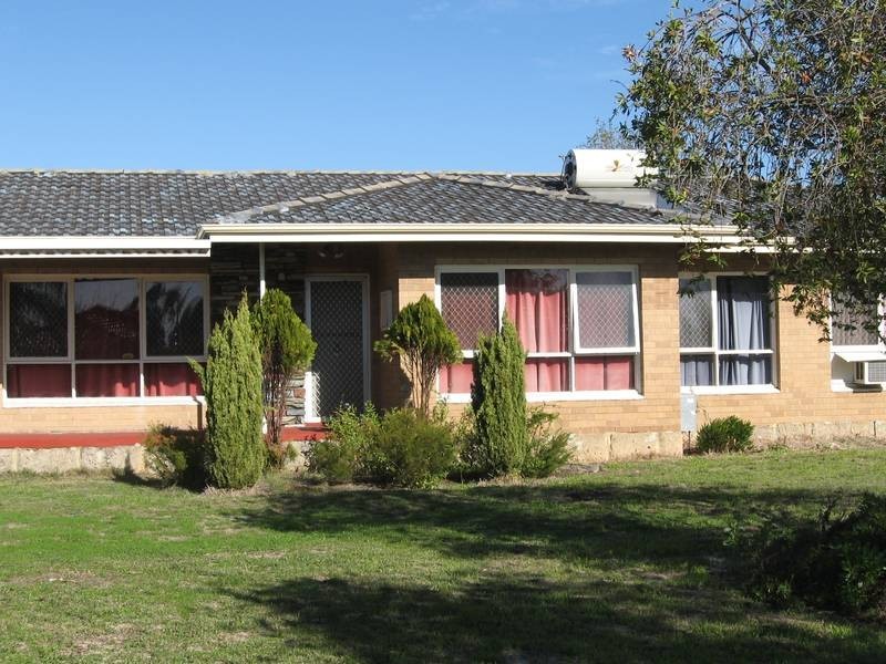 8 Anona Place, Riverton WA 6148