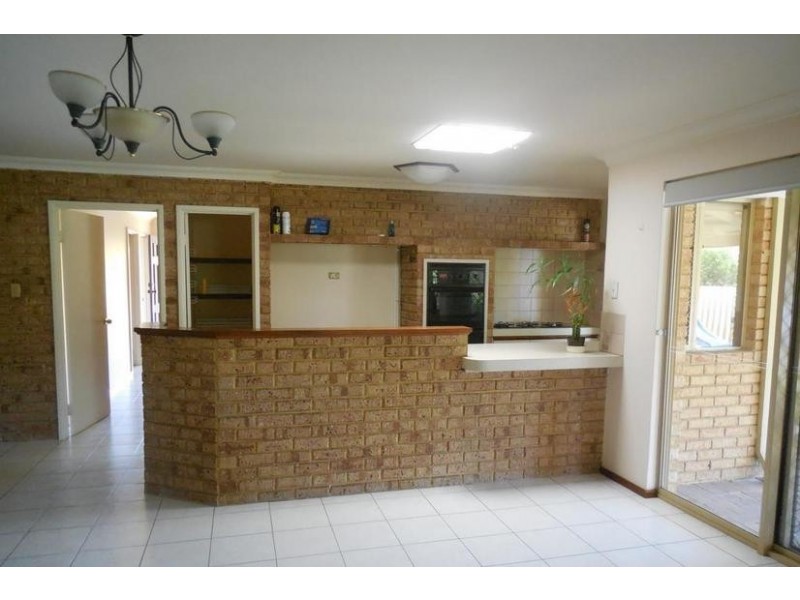 2 Maquire Way, Bull Creek WA 6149