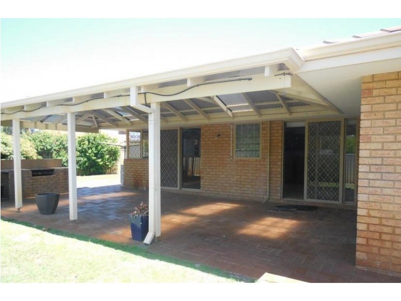 2 Maquire Way, Bull Creek WA 6149
