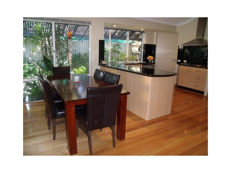 3 Merrifield Circle, Leeming WA 6149