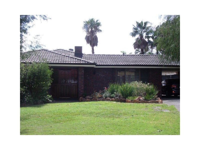 10 Empen Court, Leeming WA 6149