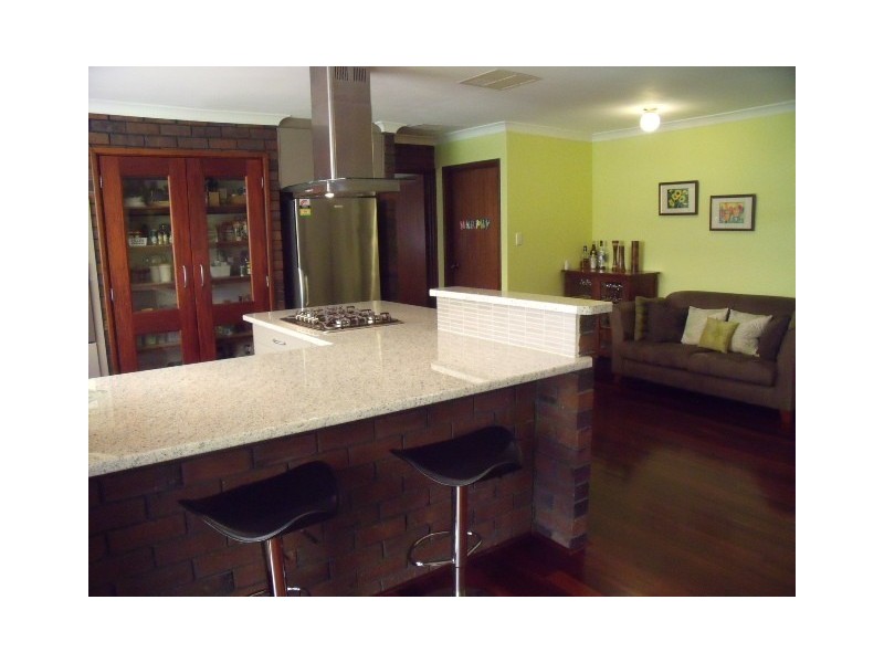 10 Empen Court, Leeming WA 6149