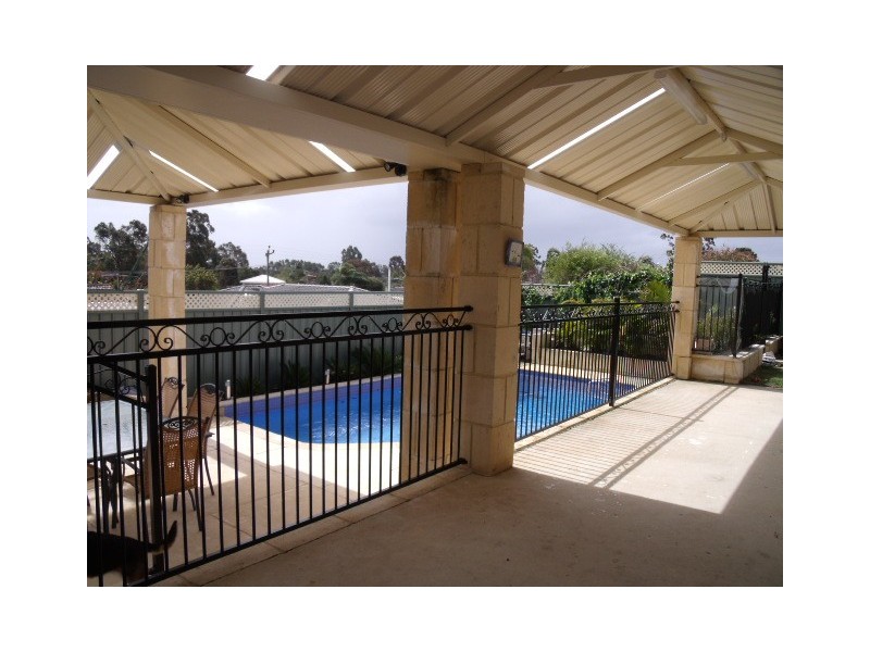 26 More Crescent, Bull Creek WA 6149