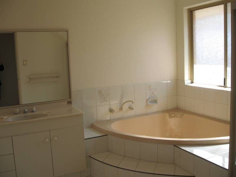 19 Northmore Crescent, Winthrop WA 6150