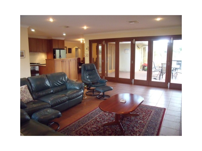 28 Henry Bull Drive, Bull Creek WA 6149