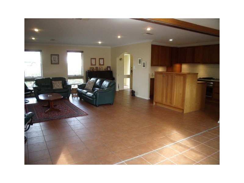 28 Henry Bull Drive, Bull Creek WA 6149