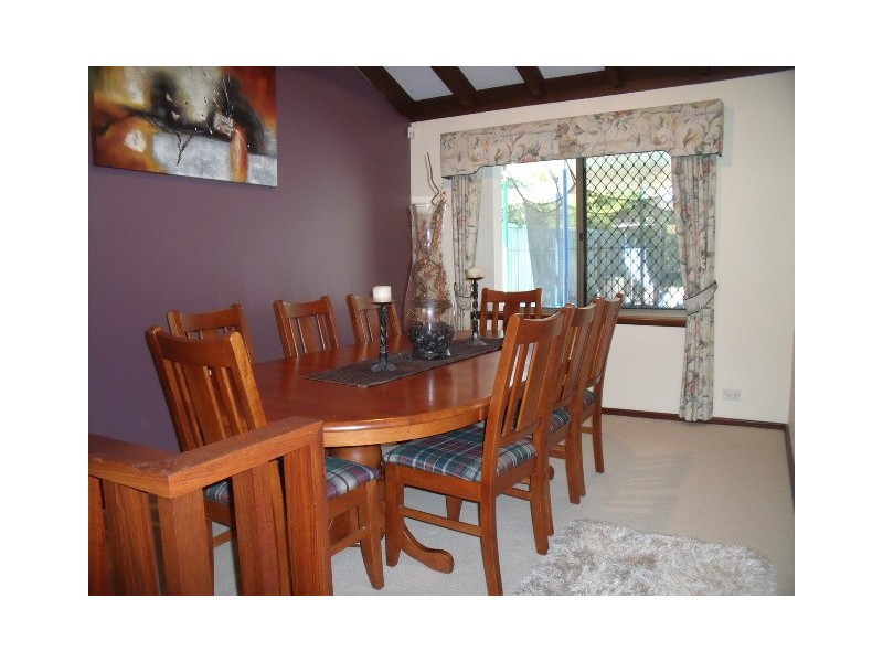 35 Nicholls Crescent, Bull Creek WA 6149