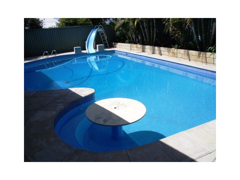 35 Nicholls Crescent, Bull Creek WA 6149