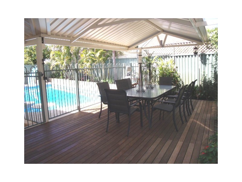 35 Nicholls Crescent, Bull Creek WA 6149