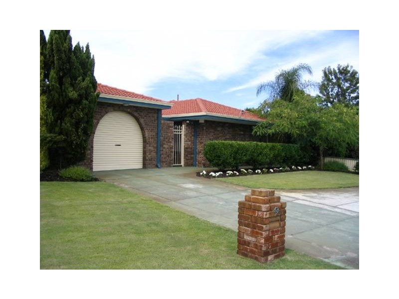 5 Benningfield Road, Bull Creek WA 6149