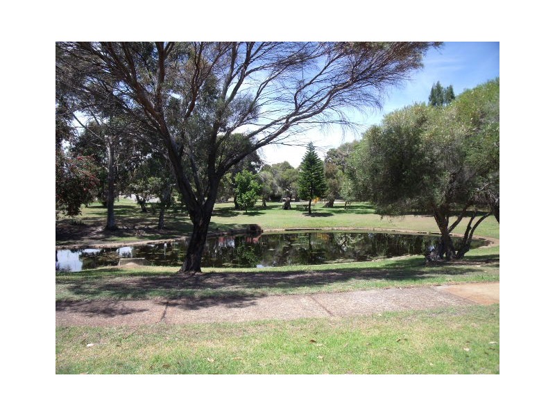 18 Stoddart Way, Bateman WA 6150