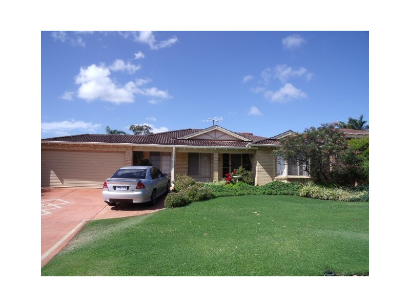 6 Clemros Way, Leeming WA 6149