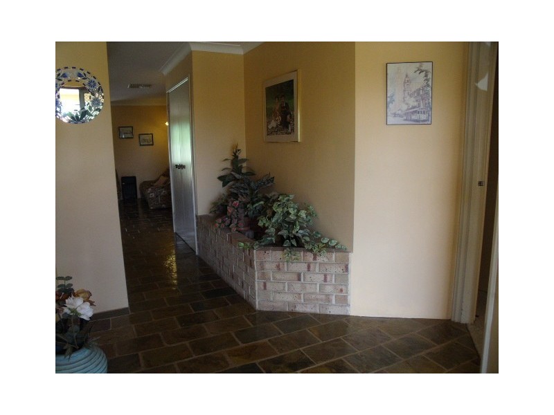 6 Clemros Way, Leeming WA 6149