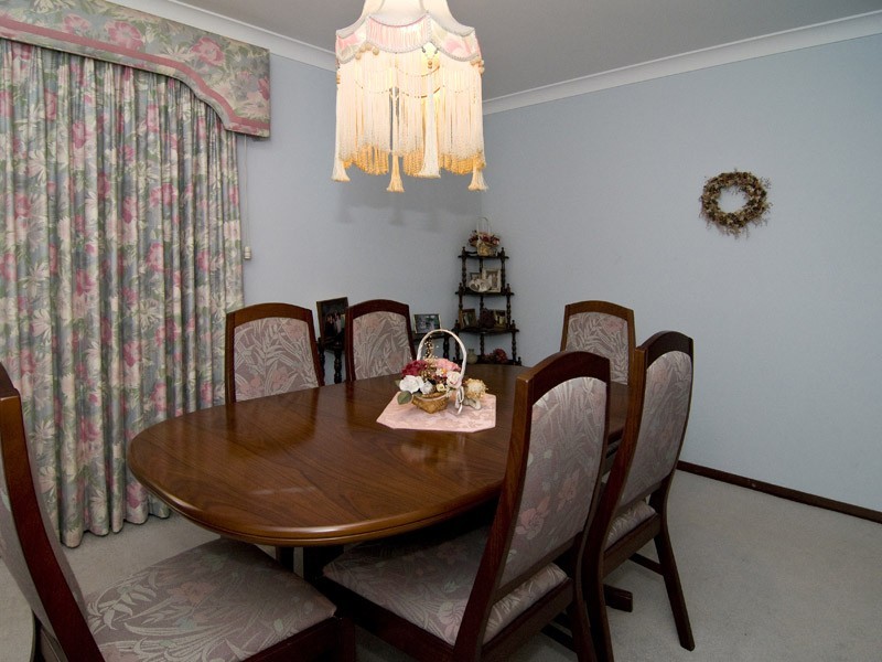 3 Neave Close, Leeming WA 6149