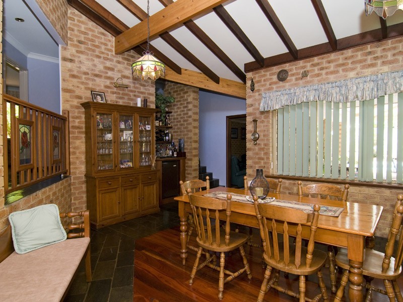 3 Neave Close, Leeming WA 6149