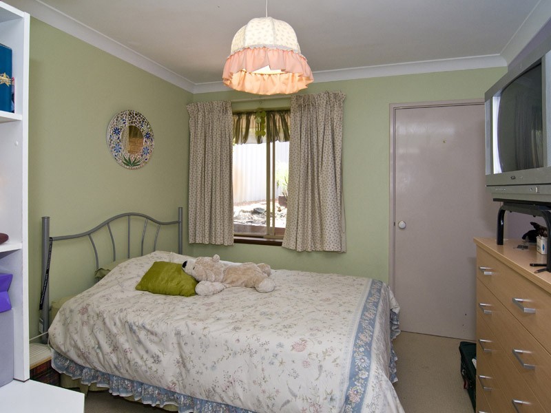 3 Neave Close, Leeming WA 6149