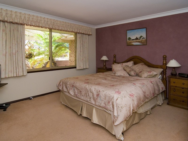 3 Neave Close, Leeming WA 6149