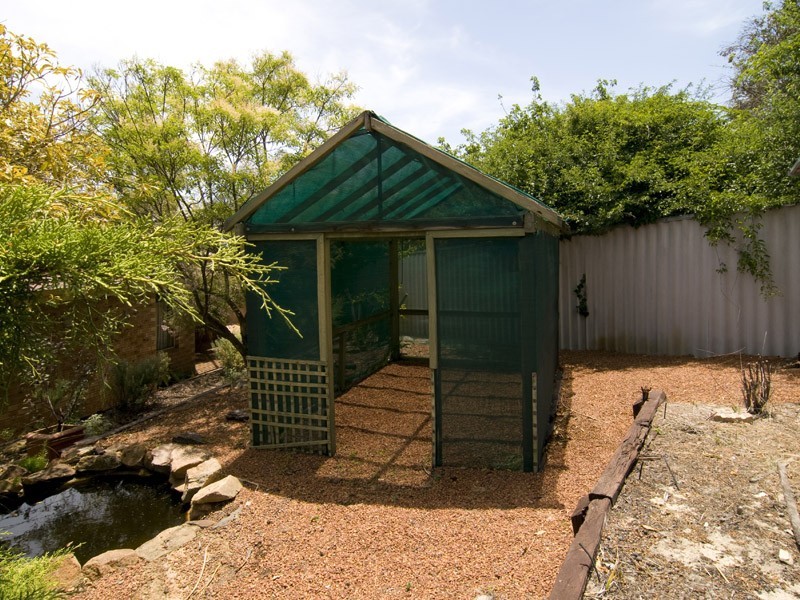 3 Neave Close, Leeming WA 6149