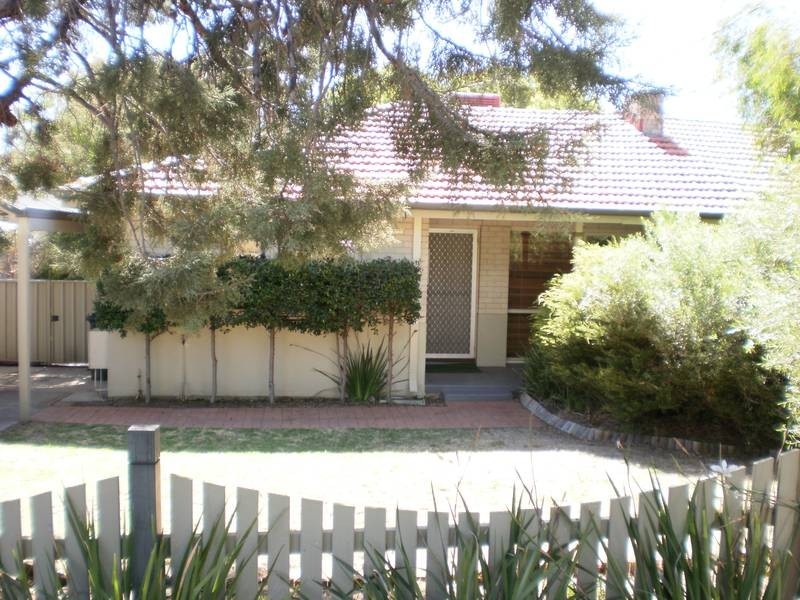 4a Egeus Way, Coolbellup WA 6163