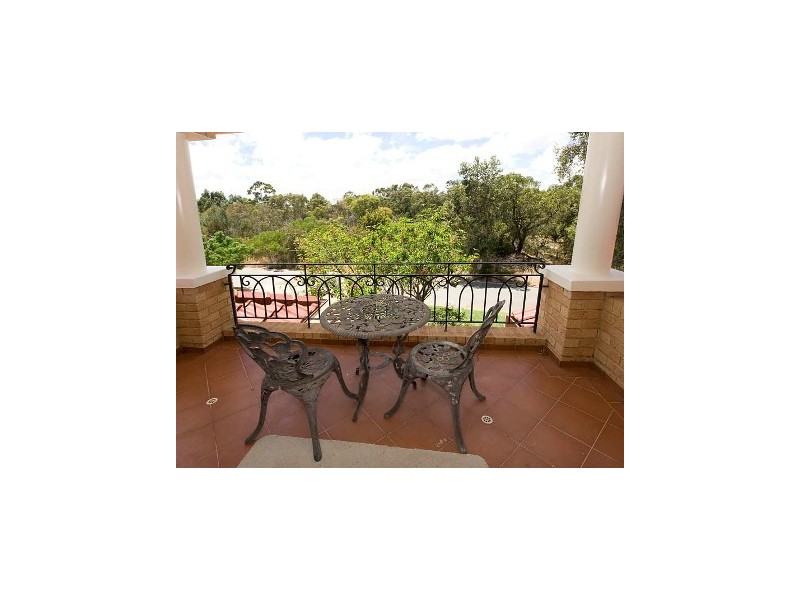 5 Mossman Crescent, Bull Creek WA 6149