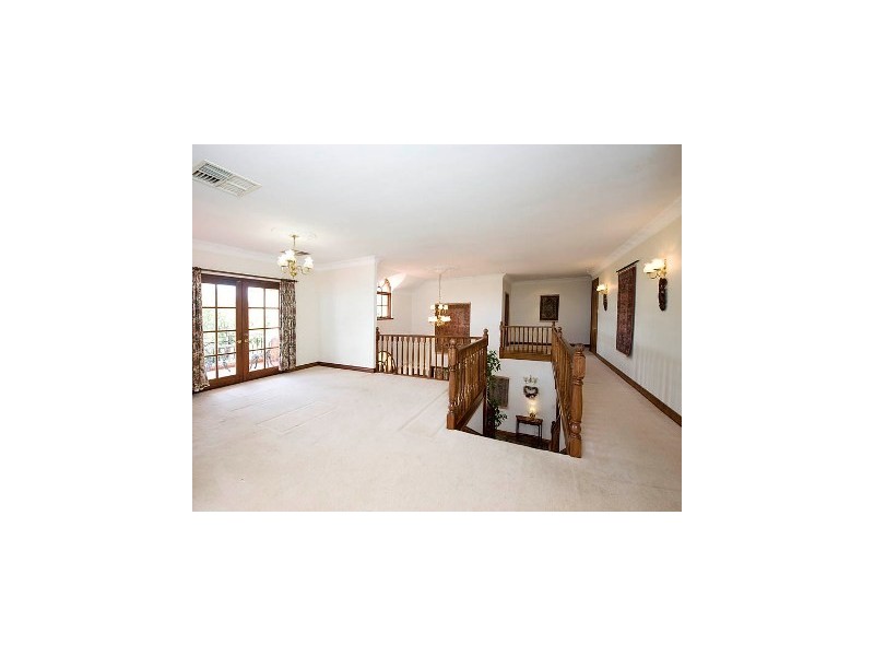 5 Mossman Crescent, Bull Creek WA 6149