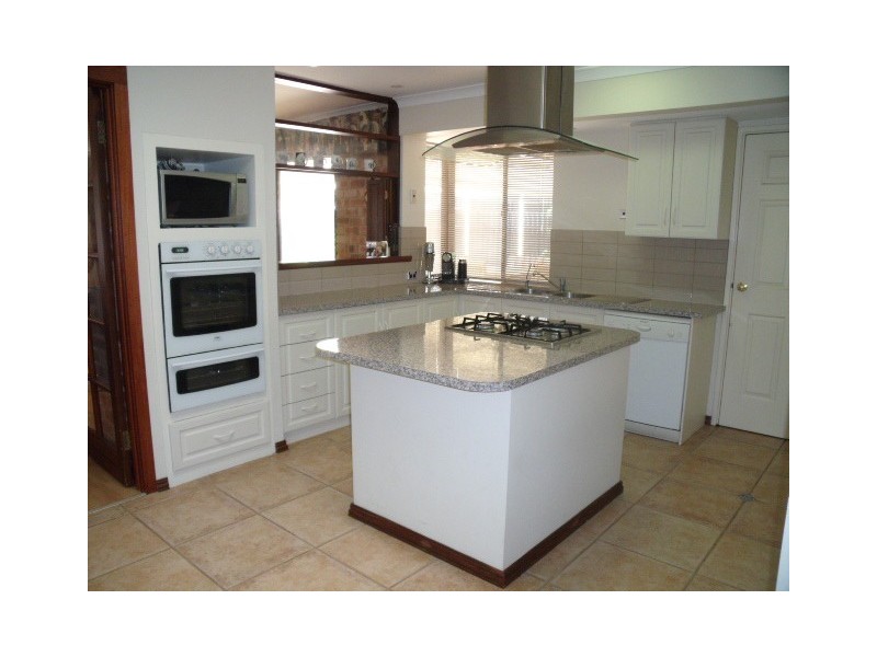 2 Doran Place, Willetton WA 6155