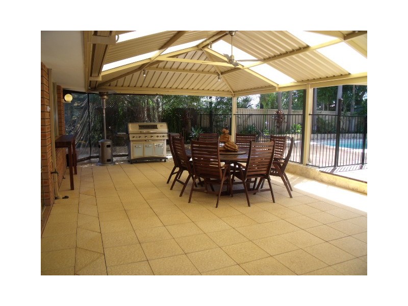 5 Charrington Court, Leeming WA 6149