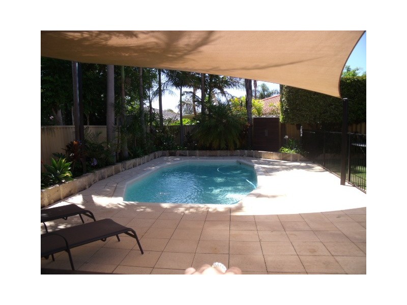 5 Charrington Court, Leeming WA 6149