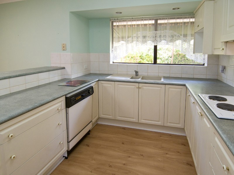 128 Parry Avenue, Bull Creek WA 6149