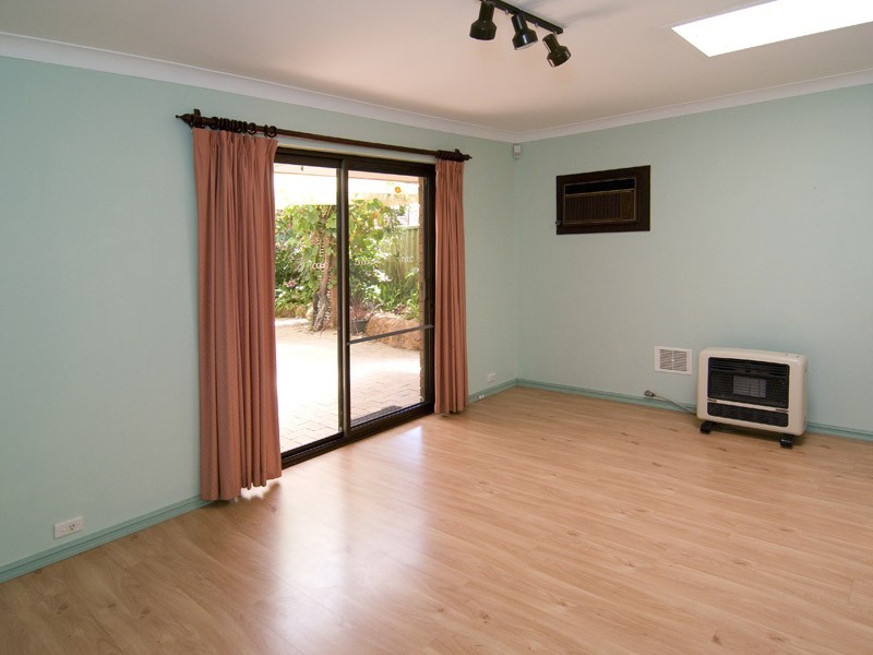 128 Parry Avenue, Bull Creek WA 6149