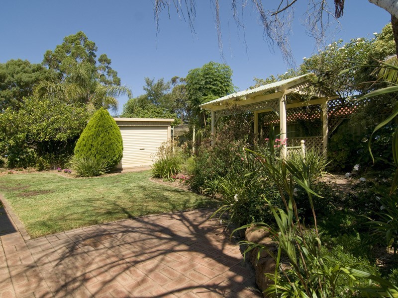128 Parry Avenue, Bull Creek WA 6149
