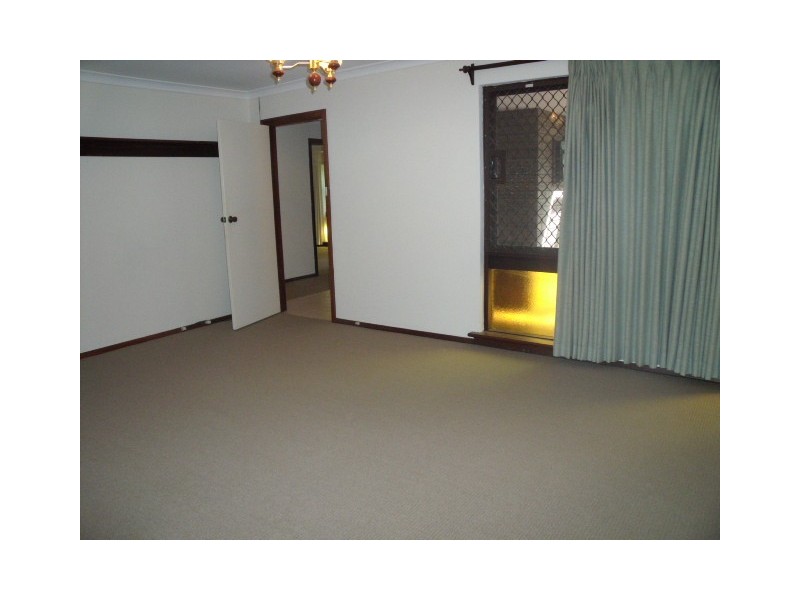 19 Henry Bull Drive, Bull Creek WA 6149