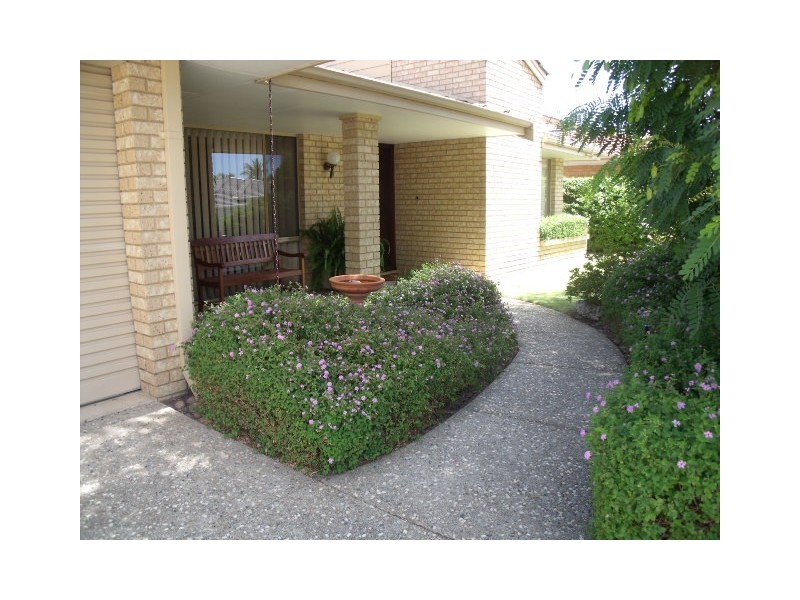 27 Brockman Avenue, Bull Creek WA 6149
