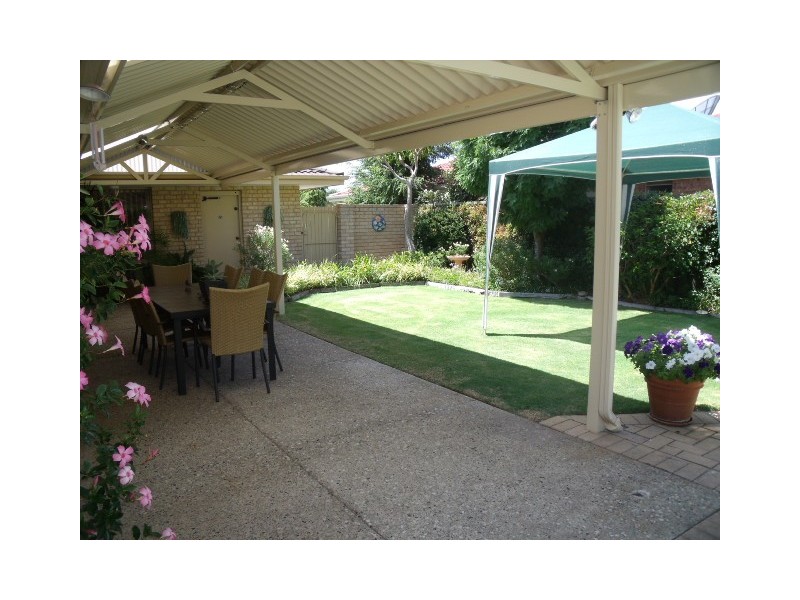 27 Brockman Avenue, Bull Creek WA 6149