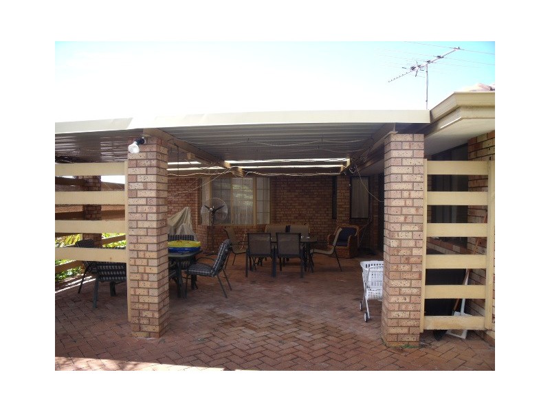 24 Whittaker Crescent, Bull Creek WA 6149