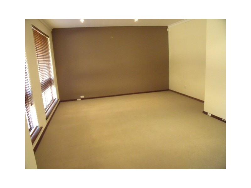 121 Darley Circle, Bull Creek WA 6149