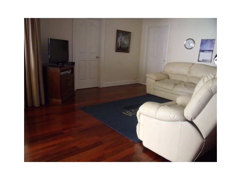 7 Witney Place, Leeming WA 6149