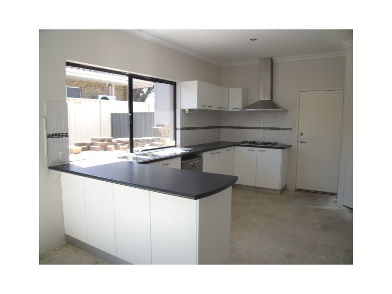 8 Pannell Road, Bateman WA 6150