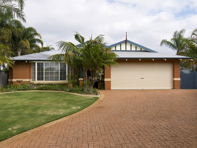 11 Evergreen Court, Leeming WA 6149