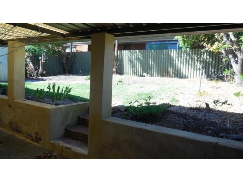 1 Duncton Court, Leeming WA 6149