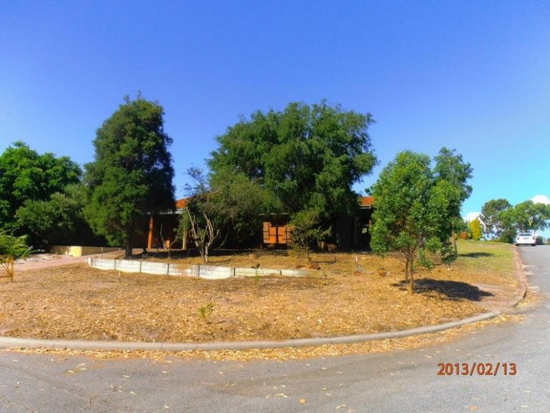 1 Duncton Court, Leeming WA 6149