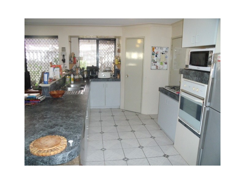 20 Fern Leaf Court, Leeming WA 6149