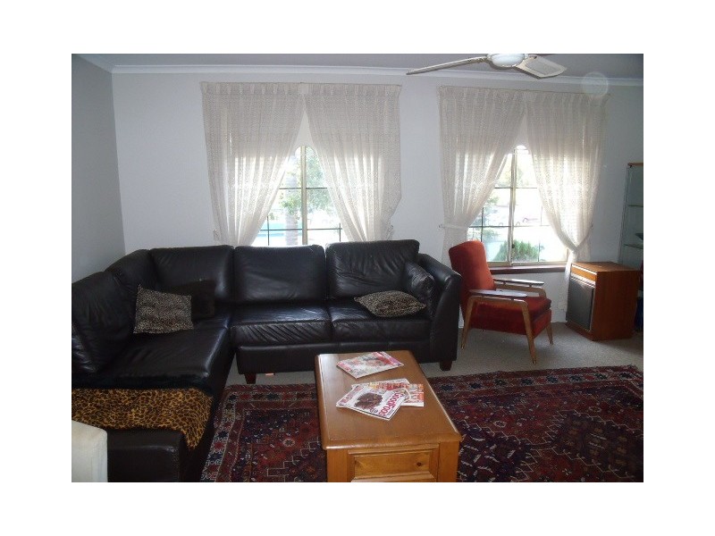 23 Westall Tce, Leeming WA 6149