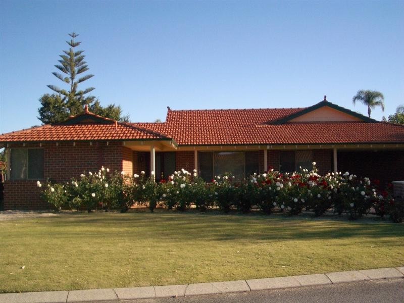 2 Oakland Heights, Leeming WA 6149