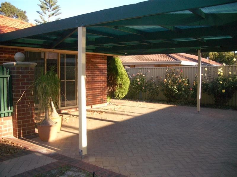 2 Oakland Heights, Leeming WA 6149