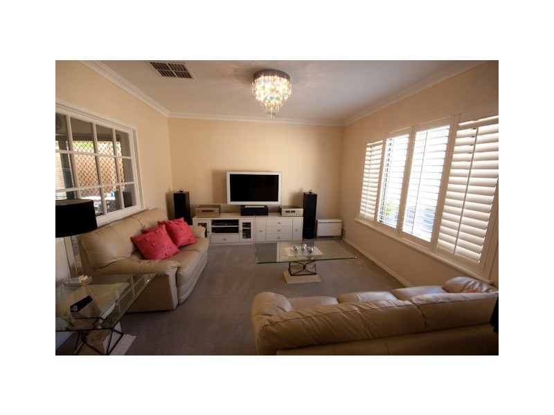 27A Links, Ardross WA 6153
