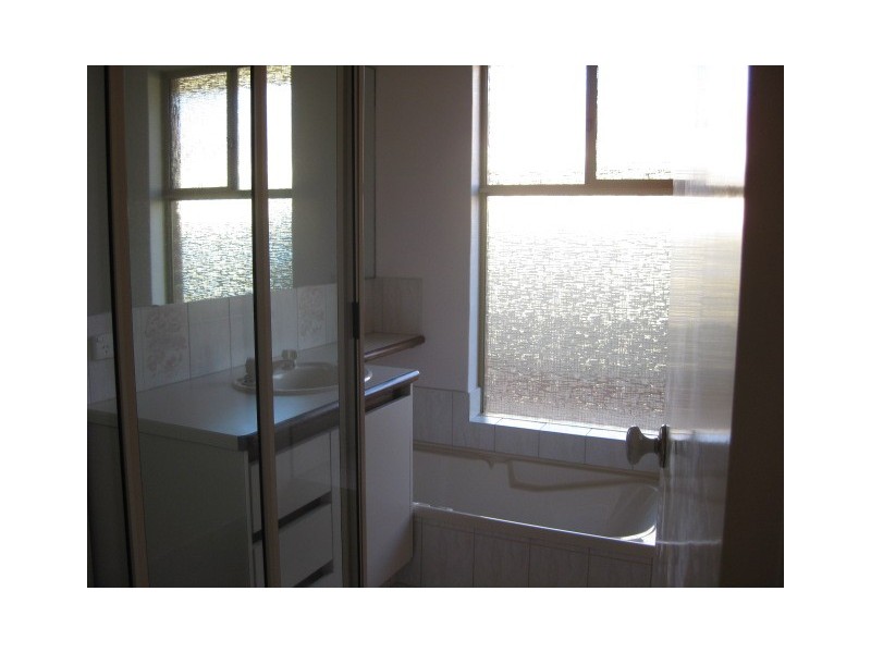 2 Oakland Heights, Leeming WA 6149