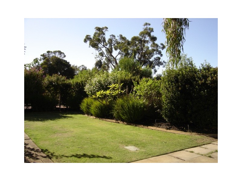 25 Wethered Street, Leeming WA 6149