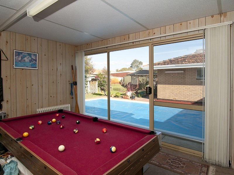 15 Endeavour Ave, Bull Creek WA 6149